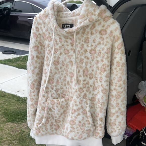 UGG Tops - UGG RTW Women's Leopard Print Fleece Pullover Hoodie S White Pink Beige Hooded